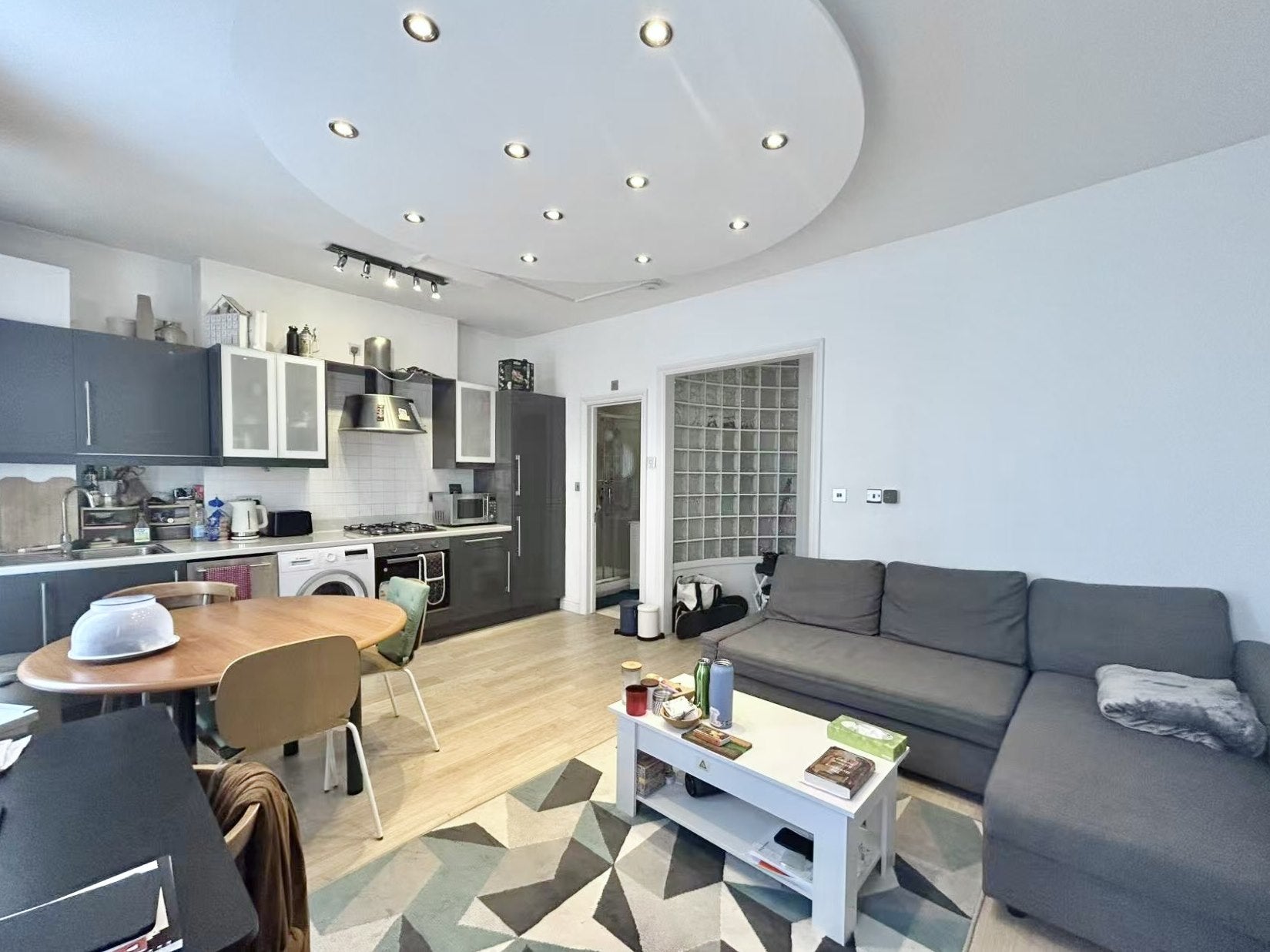 Flat Agar Grove in Greater London