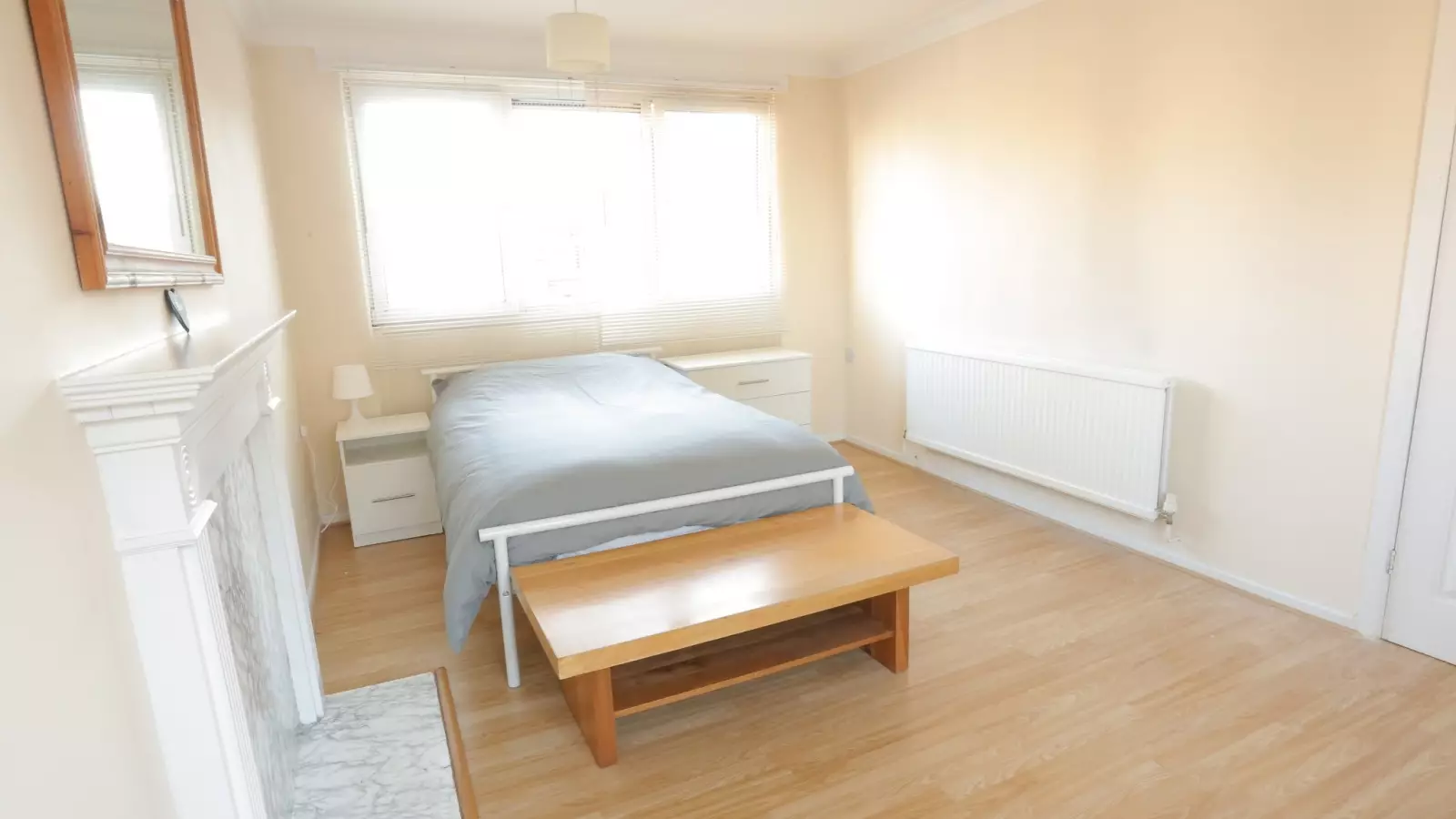Flat Gernon Road in Greater London
