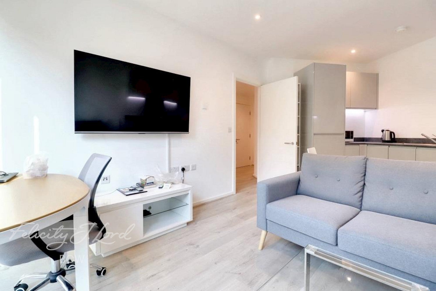 Flat Corsican Square in Greater London