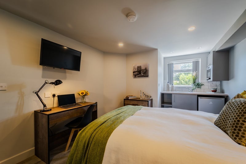 Room Pershore Place in Coventry