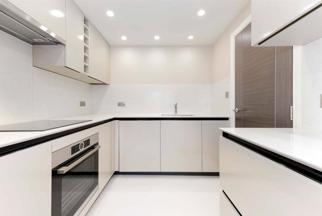 Flat Swiss Terrace in Greater London