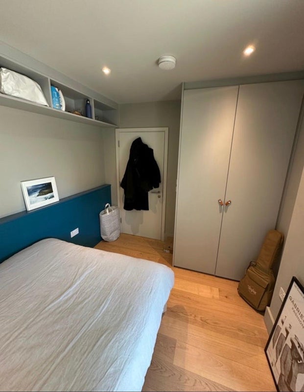 Room Crimscott Street in Greater London