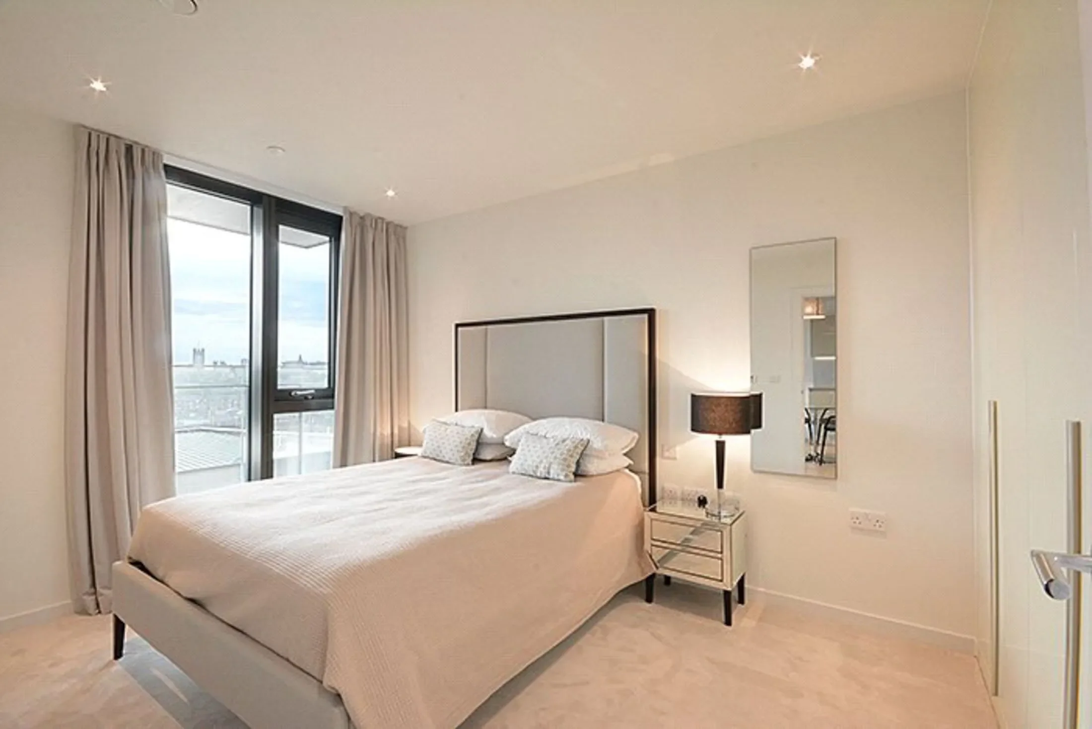 Flat St. Gabriel Walk in Greater London