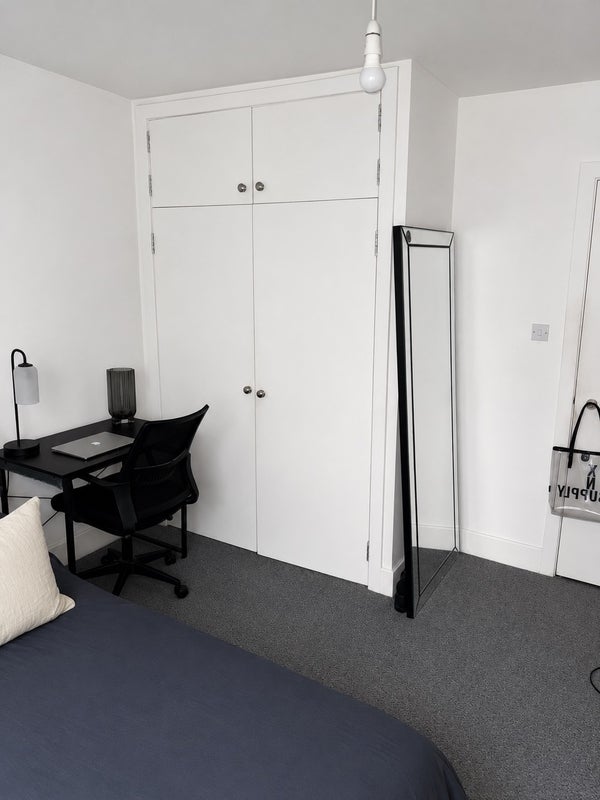 Room Lavender Hill in Greater London