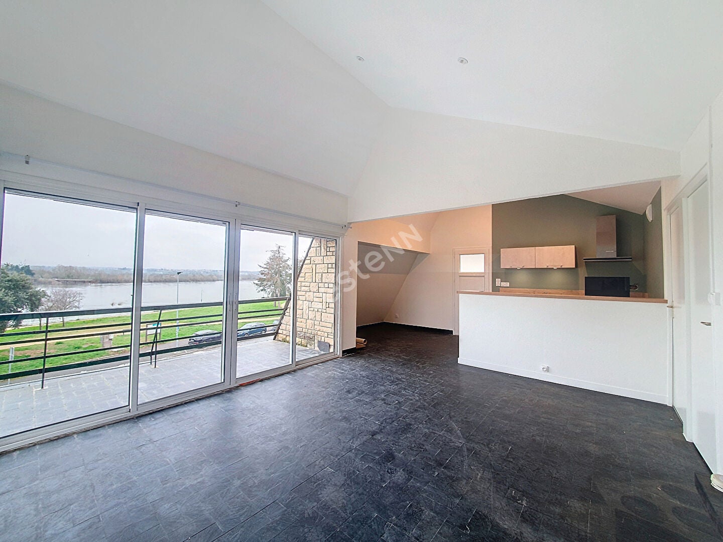 Flat Boulevard Magiresti in Ancenis