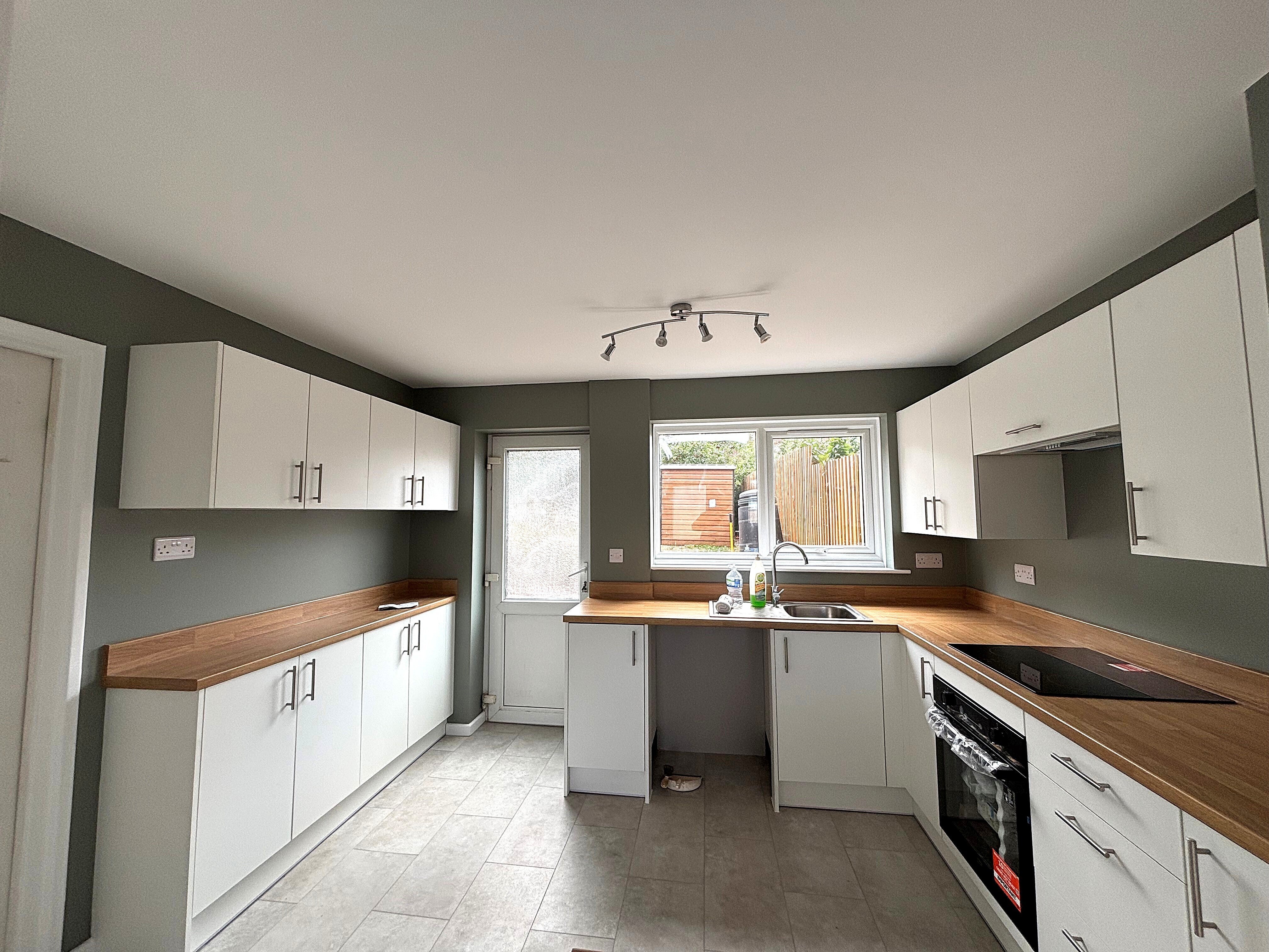 Flat Thornpark Rise in Exeter