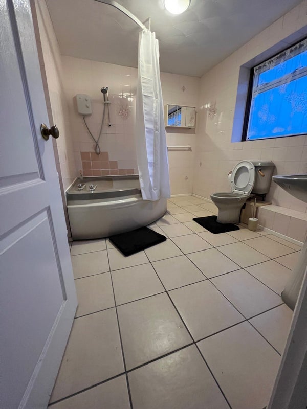 Room Ghyllgrove in Basildon