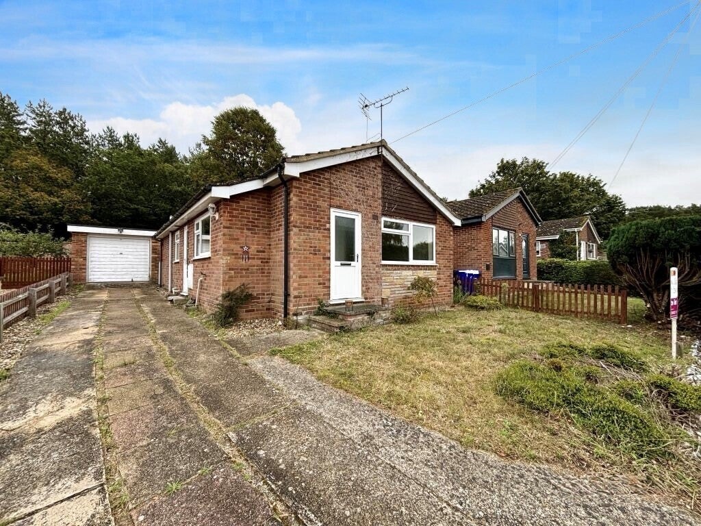 House Falcon Drive in West Suffolk