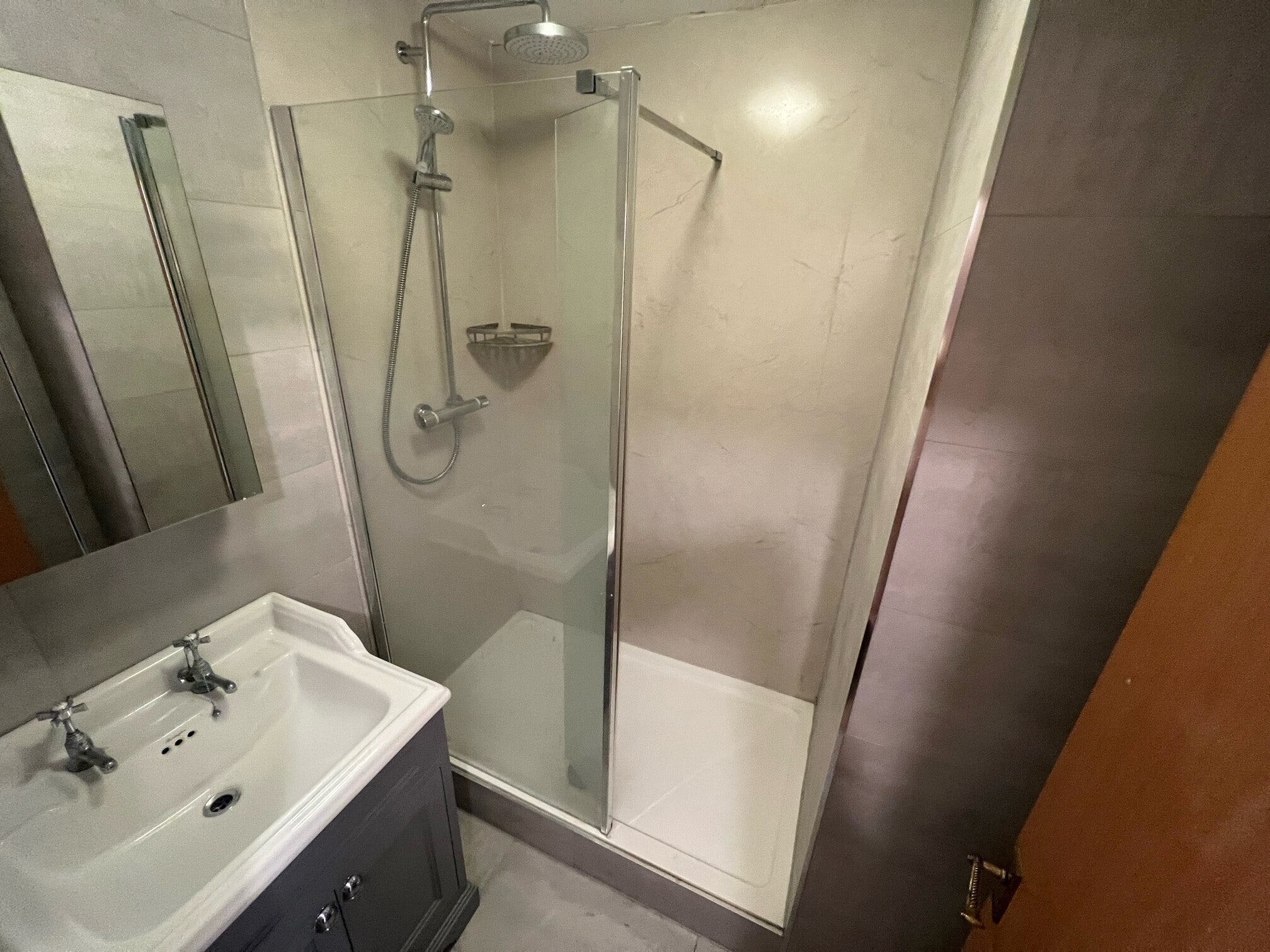 Flat Clarendon Avenue in Royal Leamington Spa