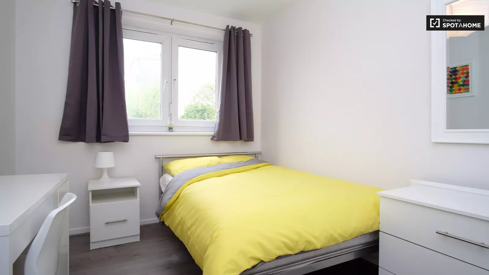 Flat Cambridge Heath Road in Greater London
