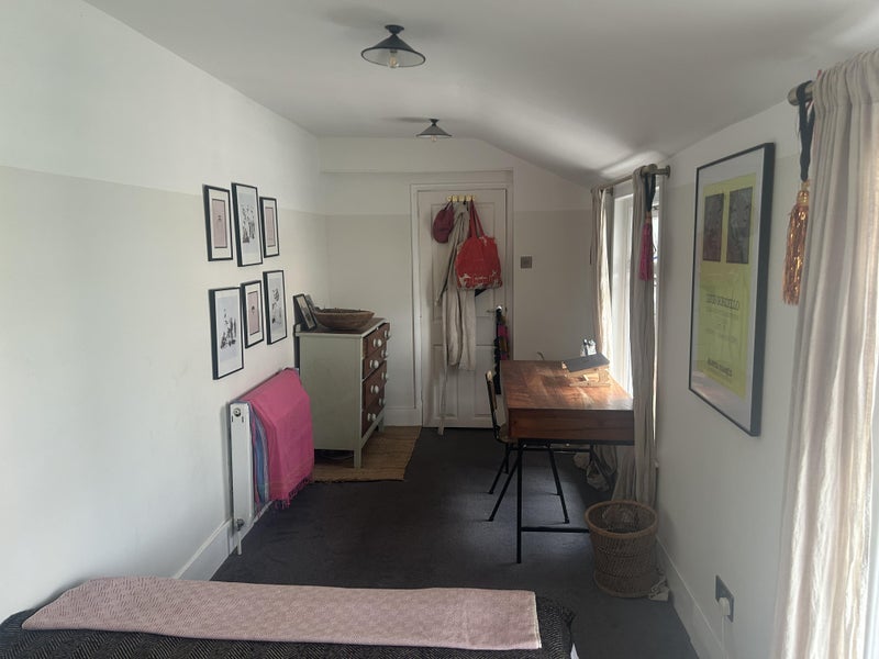 Room Crampton Road in Greater London