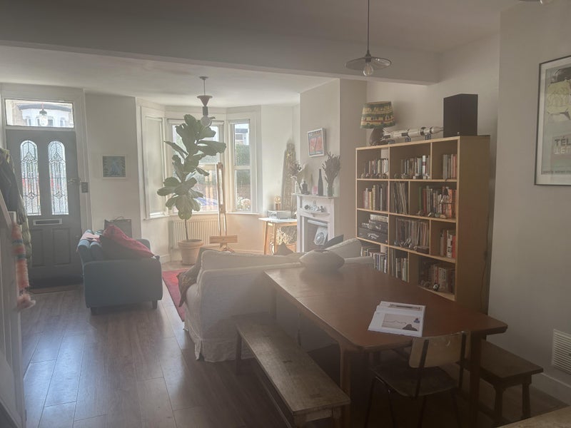 Room Crampton Road in Greater London