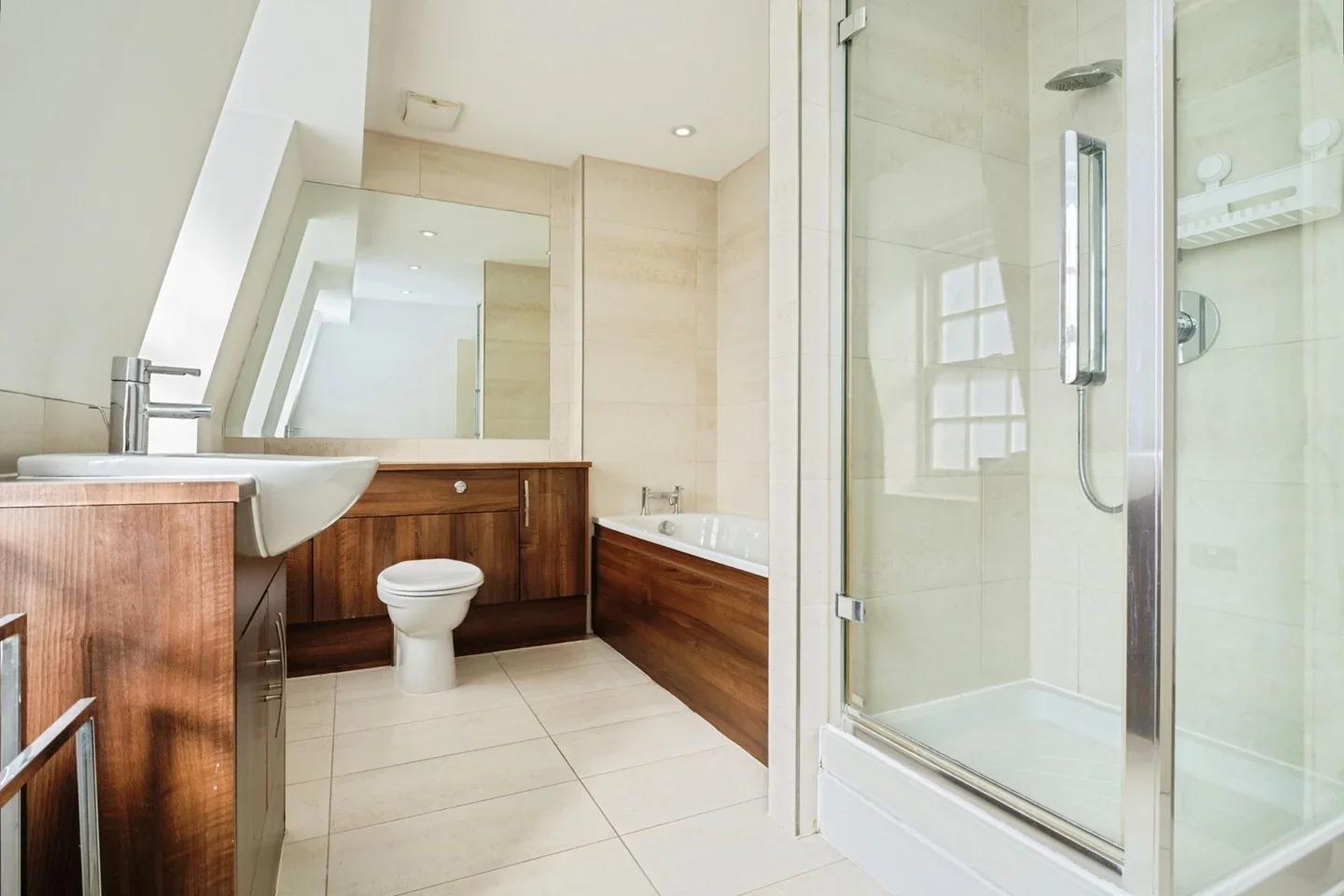 House Montague Mews in Greater London