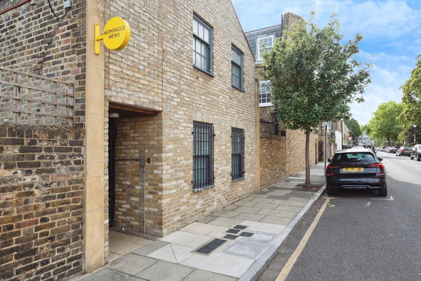 House Montague Mews in Greater London
