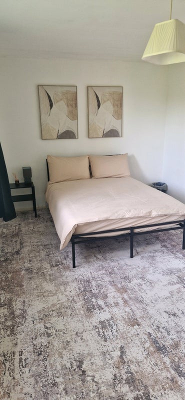 Room Beechwood Court in Birmingham