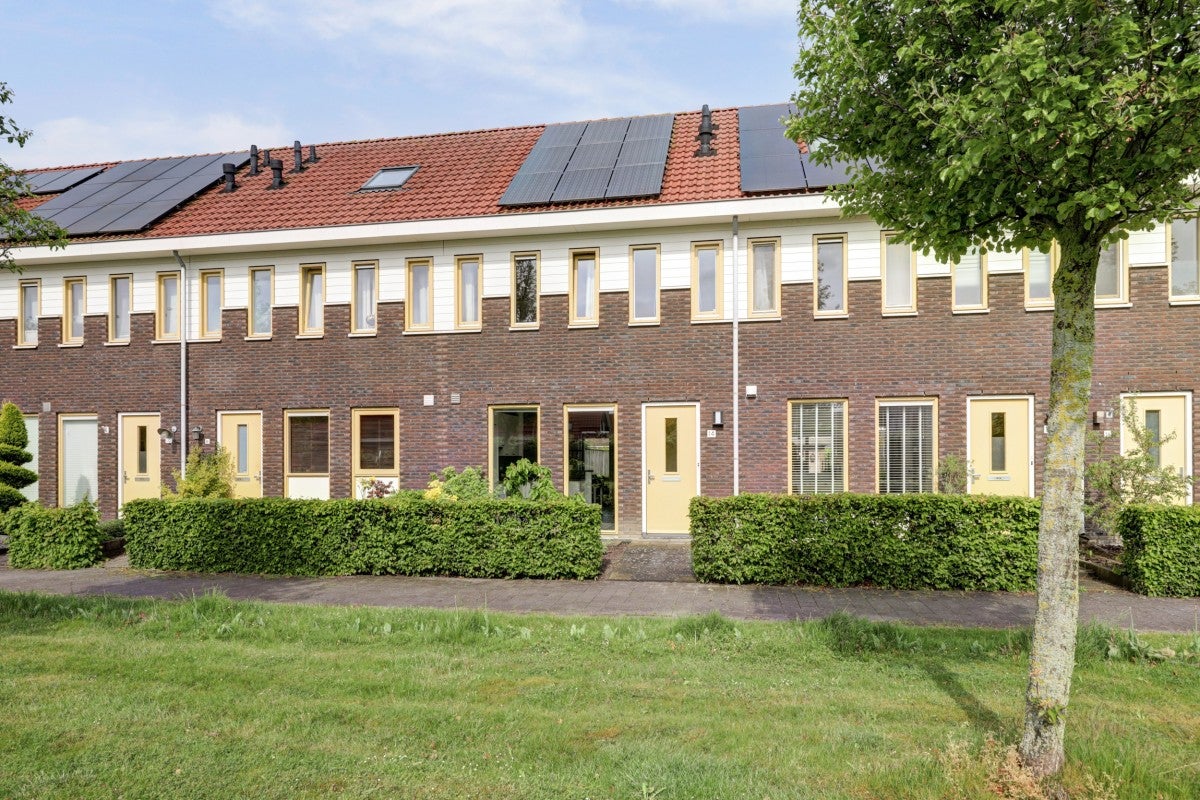 Wijngaard 14 in Dronten