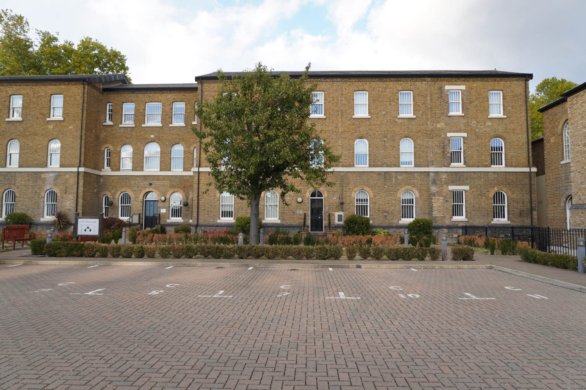 Flat FitzHerbert Walk in Greater London