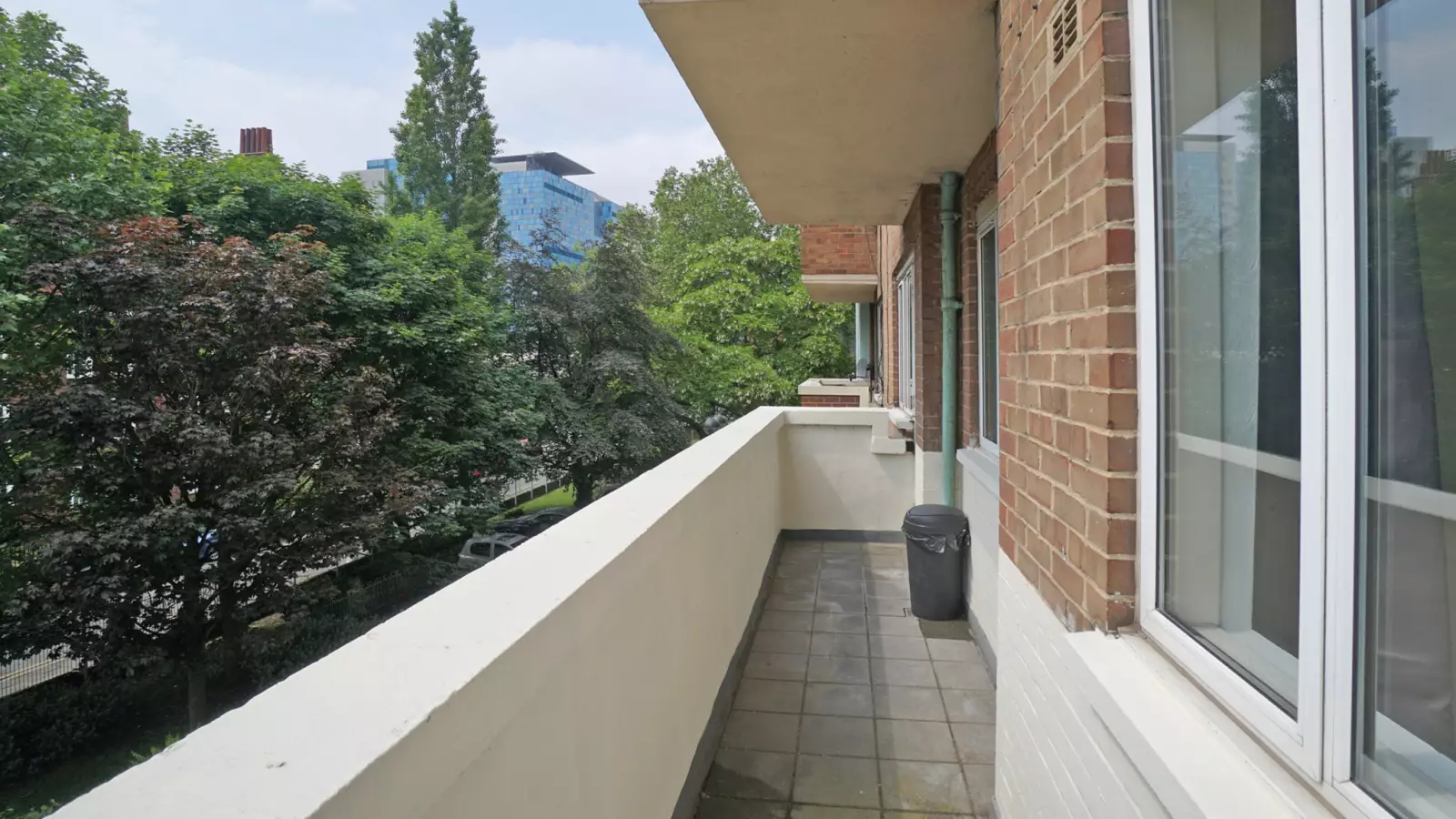 Room Adelina Grove in Greater London