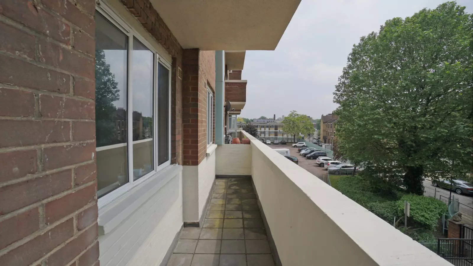 Room Adelina Grove in Greater London