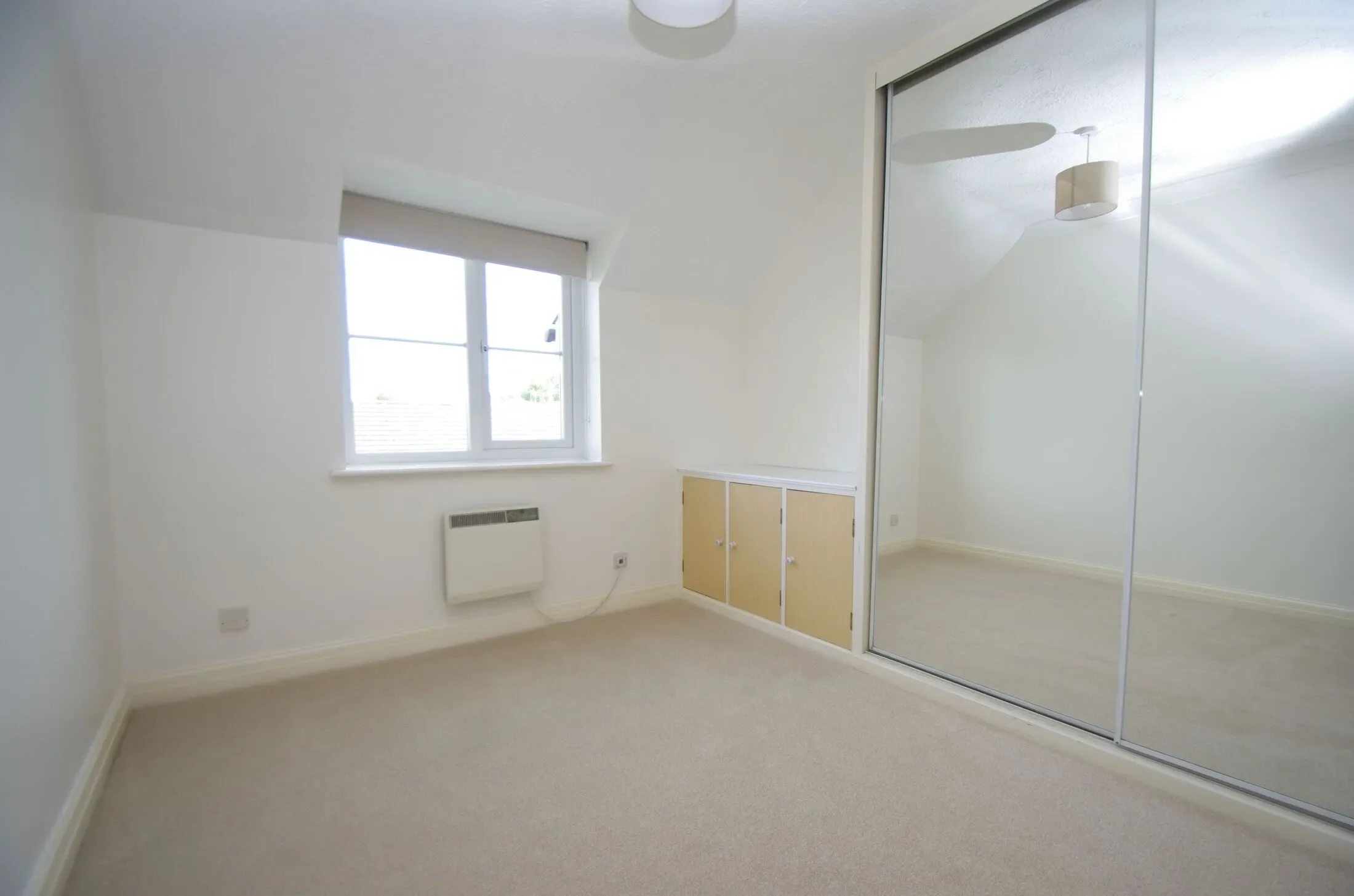 Flat Whippendell Road in Watford