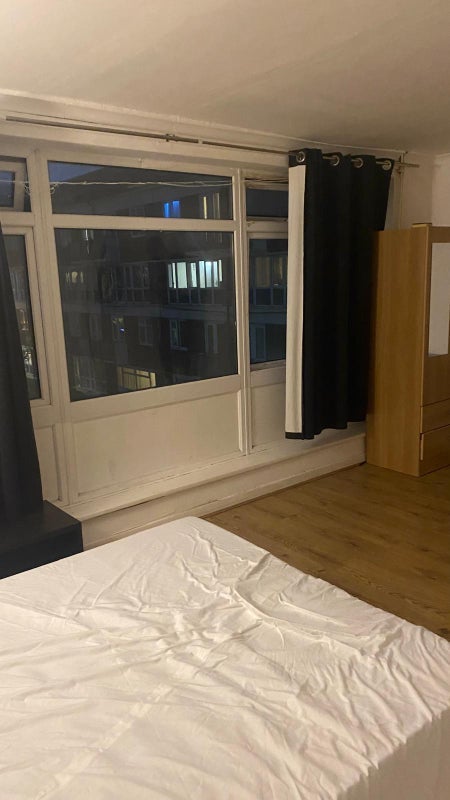 Room Alfred Street in Greater London
