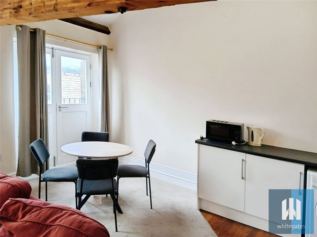 Flat Westgate in Kirklees
