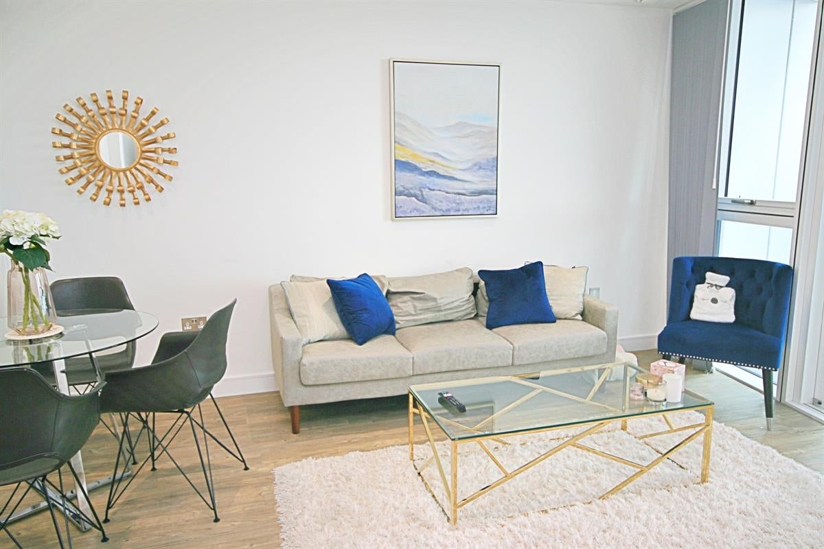 Flat Wandsworth Road in Greater London