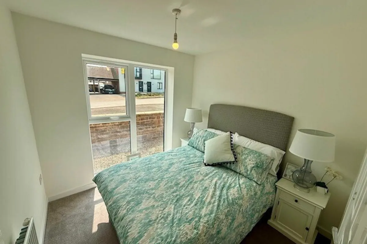 Flat Dol Glaswg in Cardiff