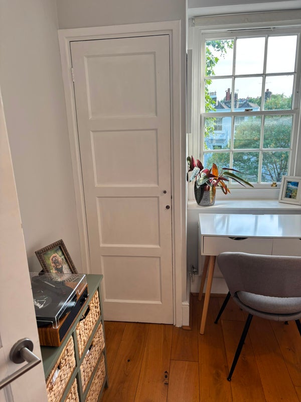 Room New End Square in Greater London