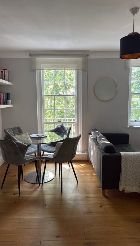 Room New End Square in Greater London
