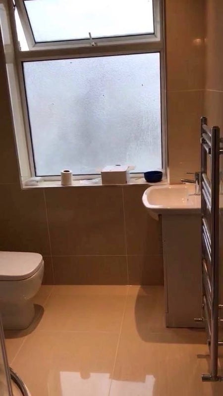 Room Southern Road in Greater London