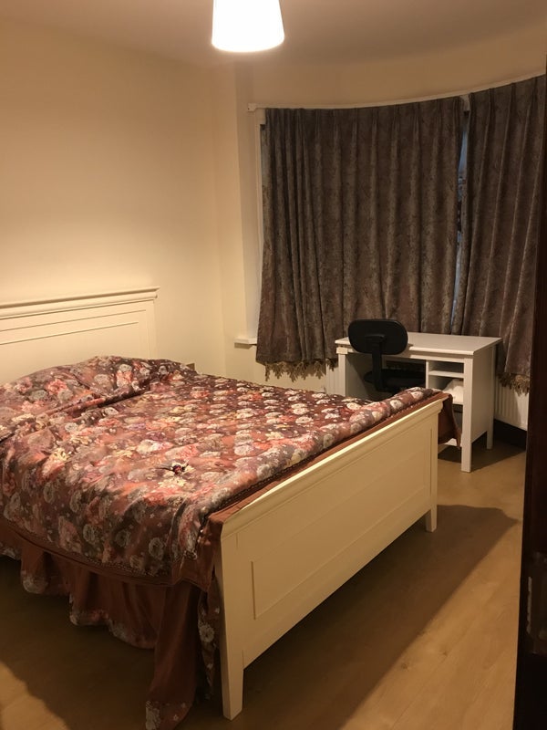 Room Southern Road in Greater London