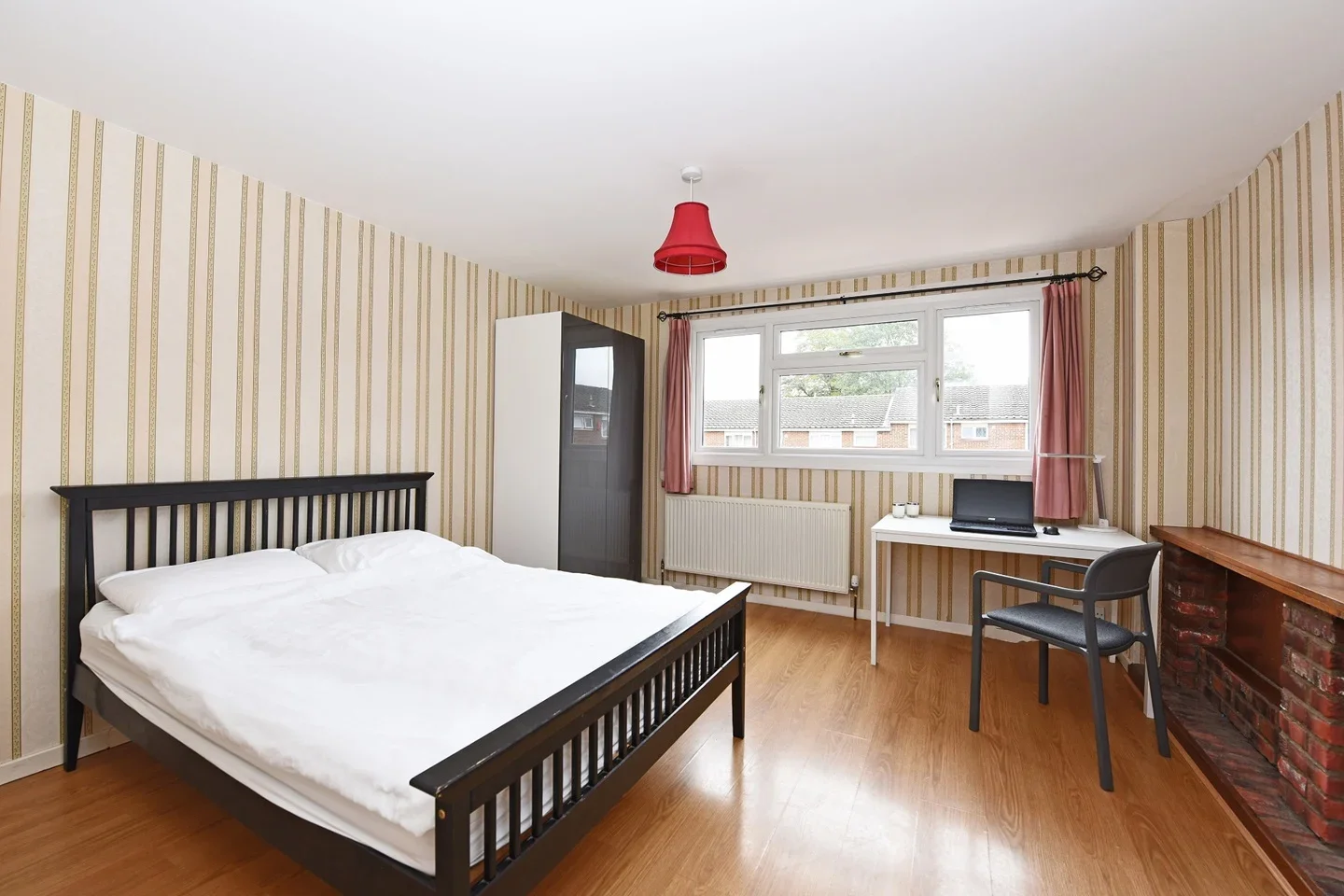 House Cicely Road in Greater London