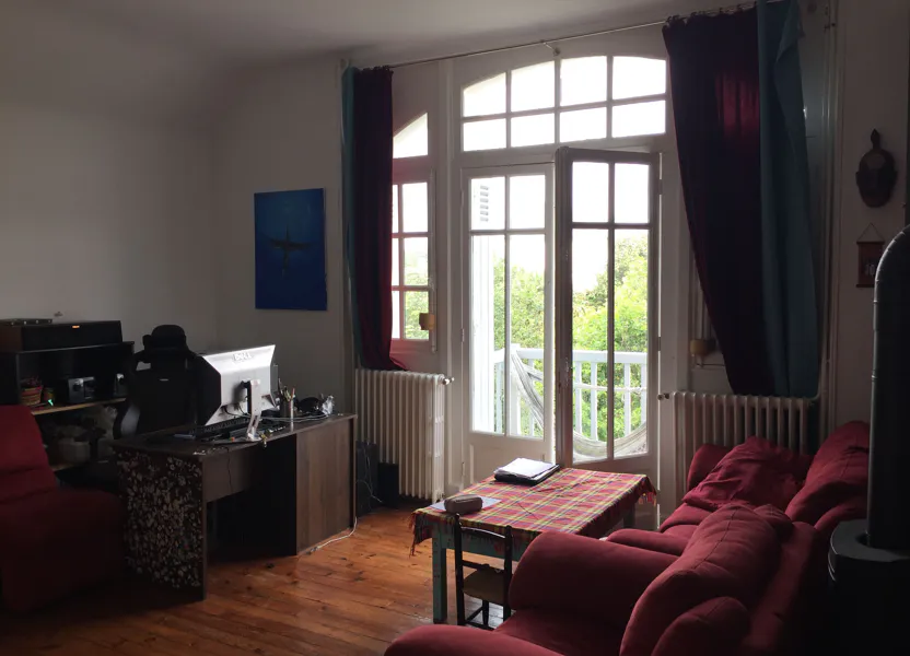 Appartement Avenue Lahubiague à Bayonne