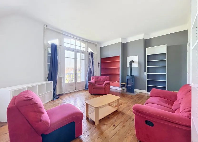 Flat Avenue Lahubiague in Bayonne