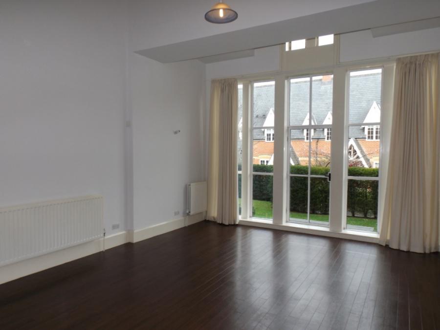 Flat Frome Park in Bartestree