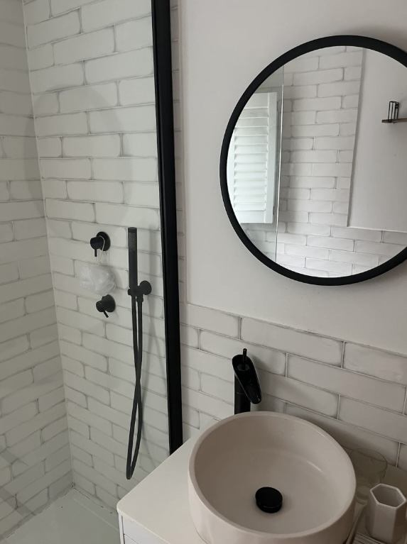 Flat Santley Street in Greater London