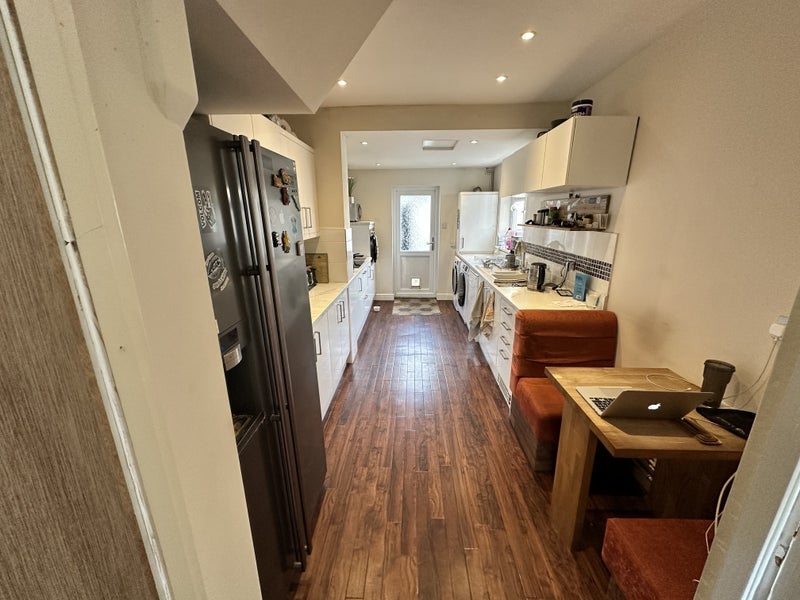 Room Durnford Street in Bristol