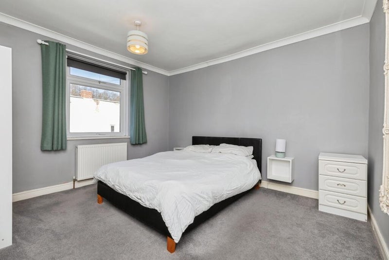 Room Durnford Street in Bristol