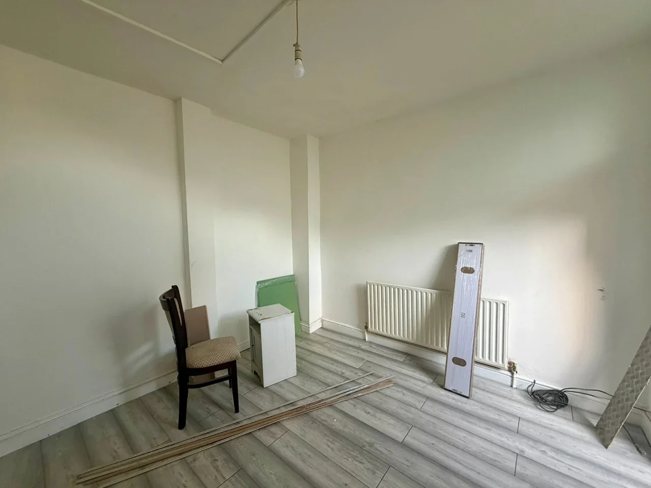 Flat Lansbury Drive in Greater London