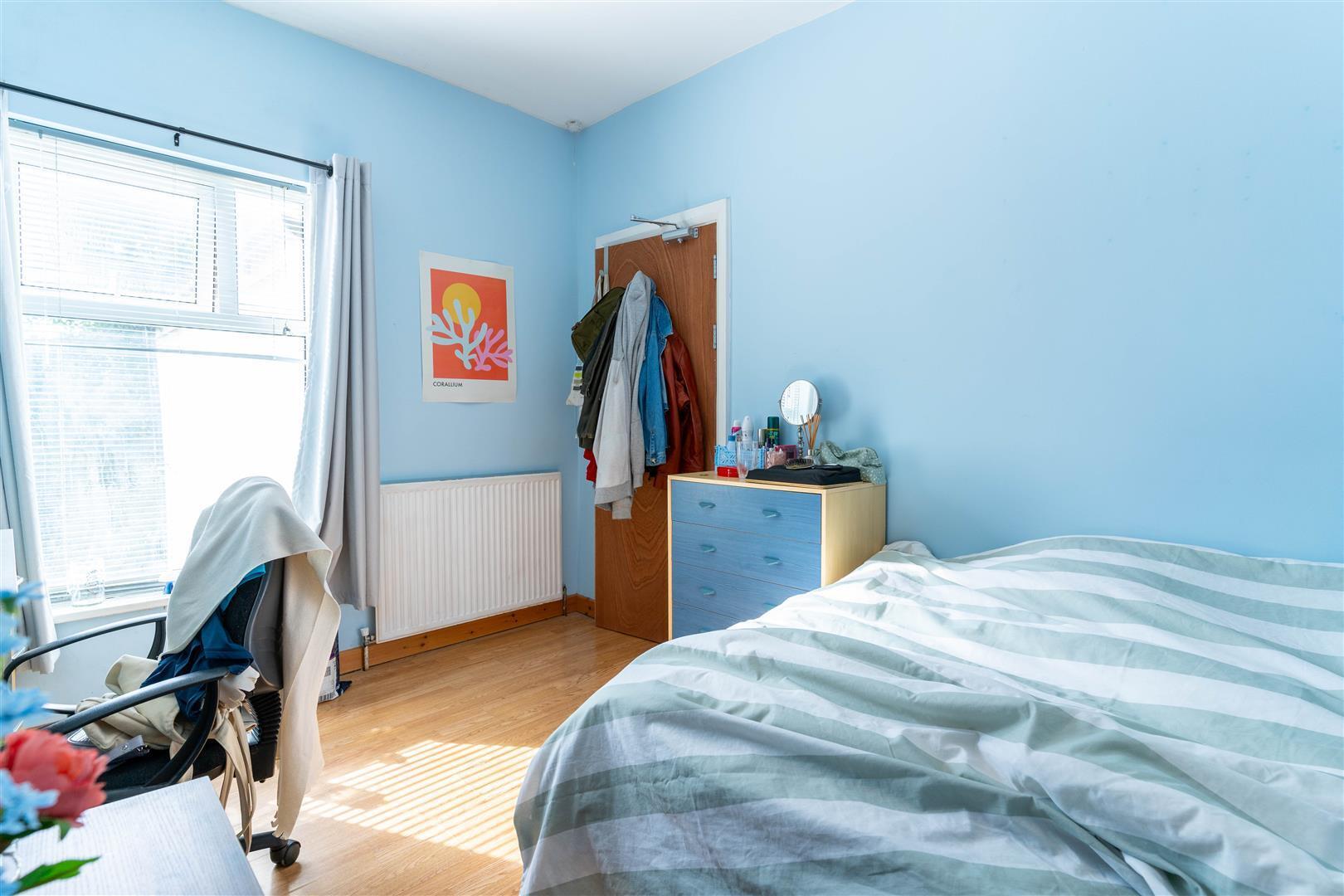 Room Exeter Road in Birmingham