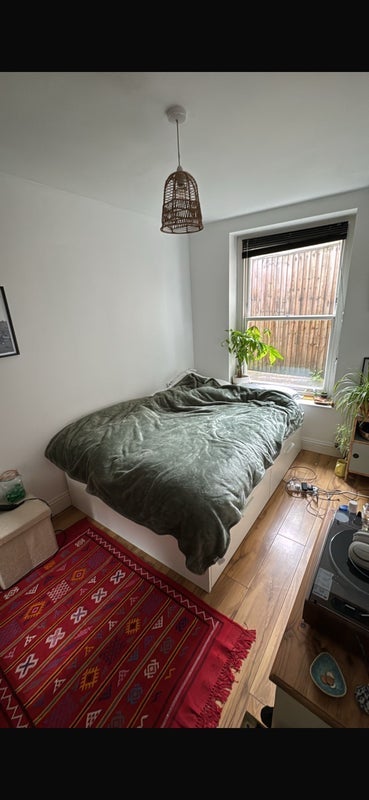 Room Glenville Grove in Greater London