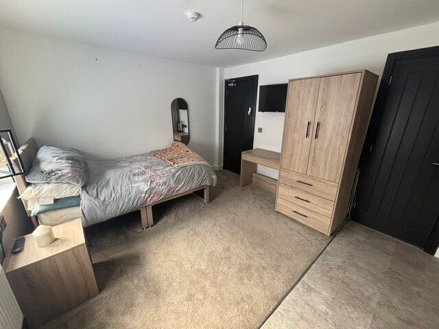 Room Campion Street in Derby