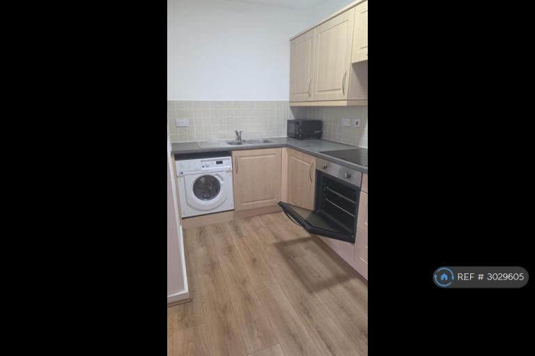 Flat Astley Brook Close in Bolton