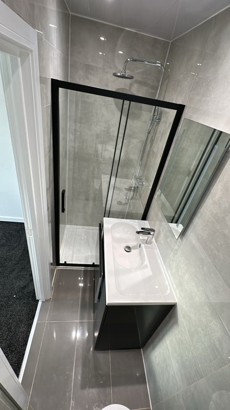 Room Spernall Grove in Birmingham