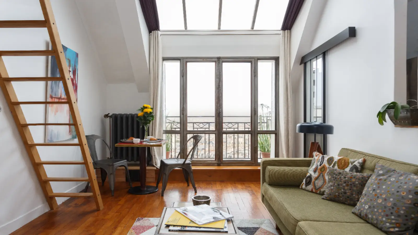Flat Rue Caulaincourt in Paris