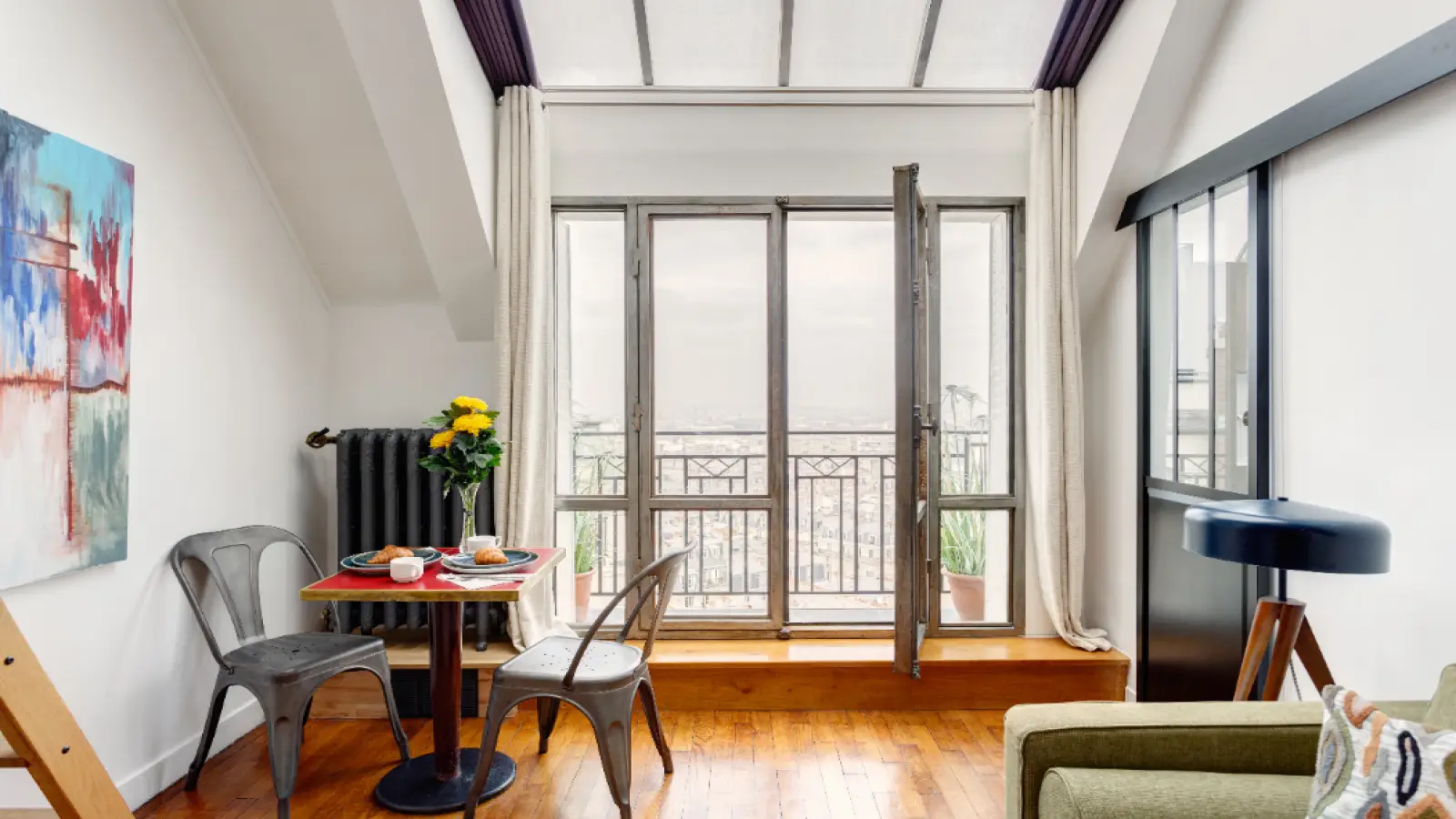 Flat Rue Caulaincourt in Paris