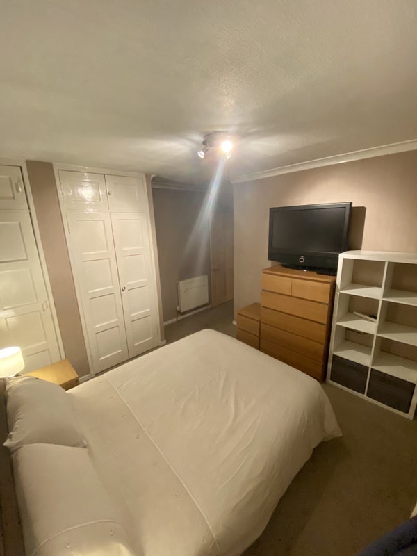 Room Walter Scott Avenue in City of Edinburgh
