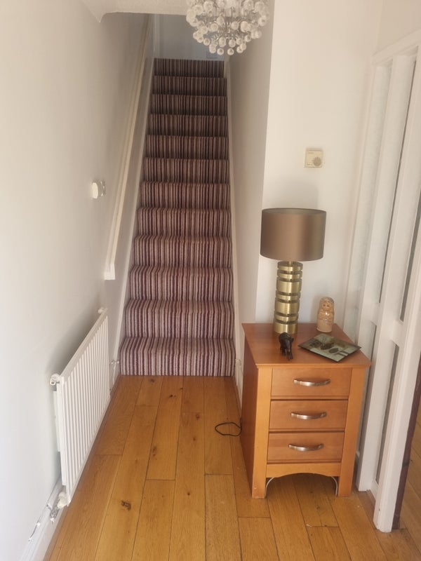 Room Gleneagles Drive in Preston