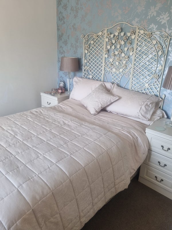 Room Gleneagles Drive in Preston